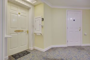 Flat Entrance- click for photo gallery